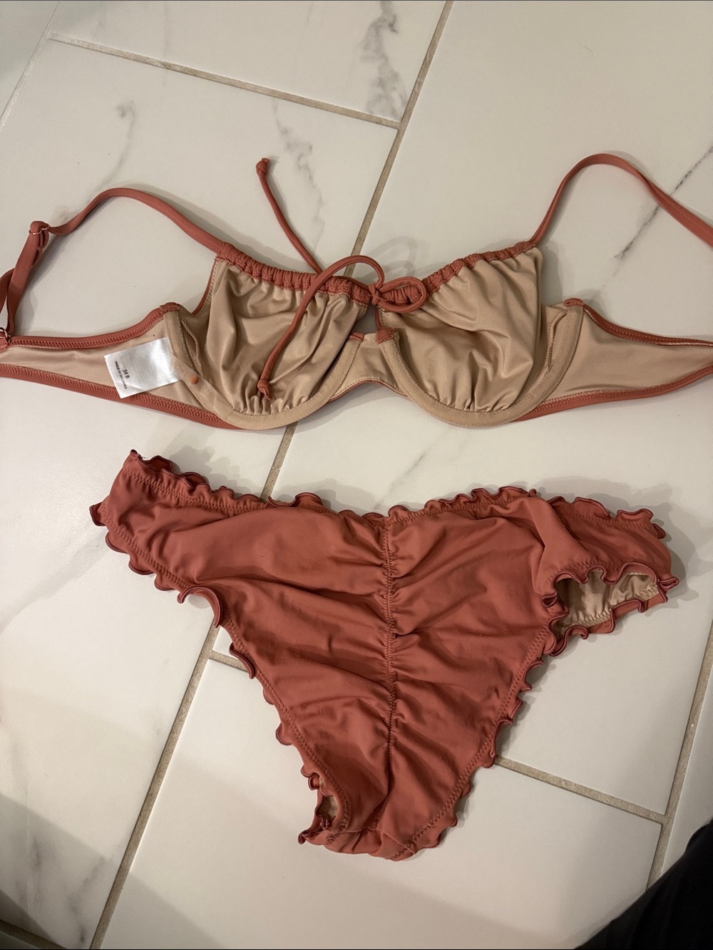 Shade & Shore Rust Ruffle Underwire Bikini - Terracotta - Picture 2 of 2